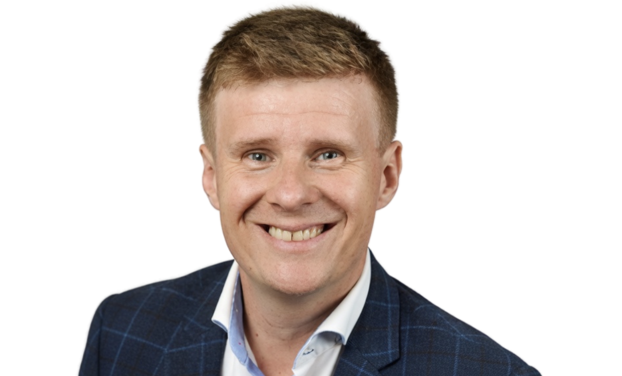 Антон Емельянов